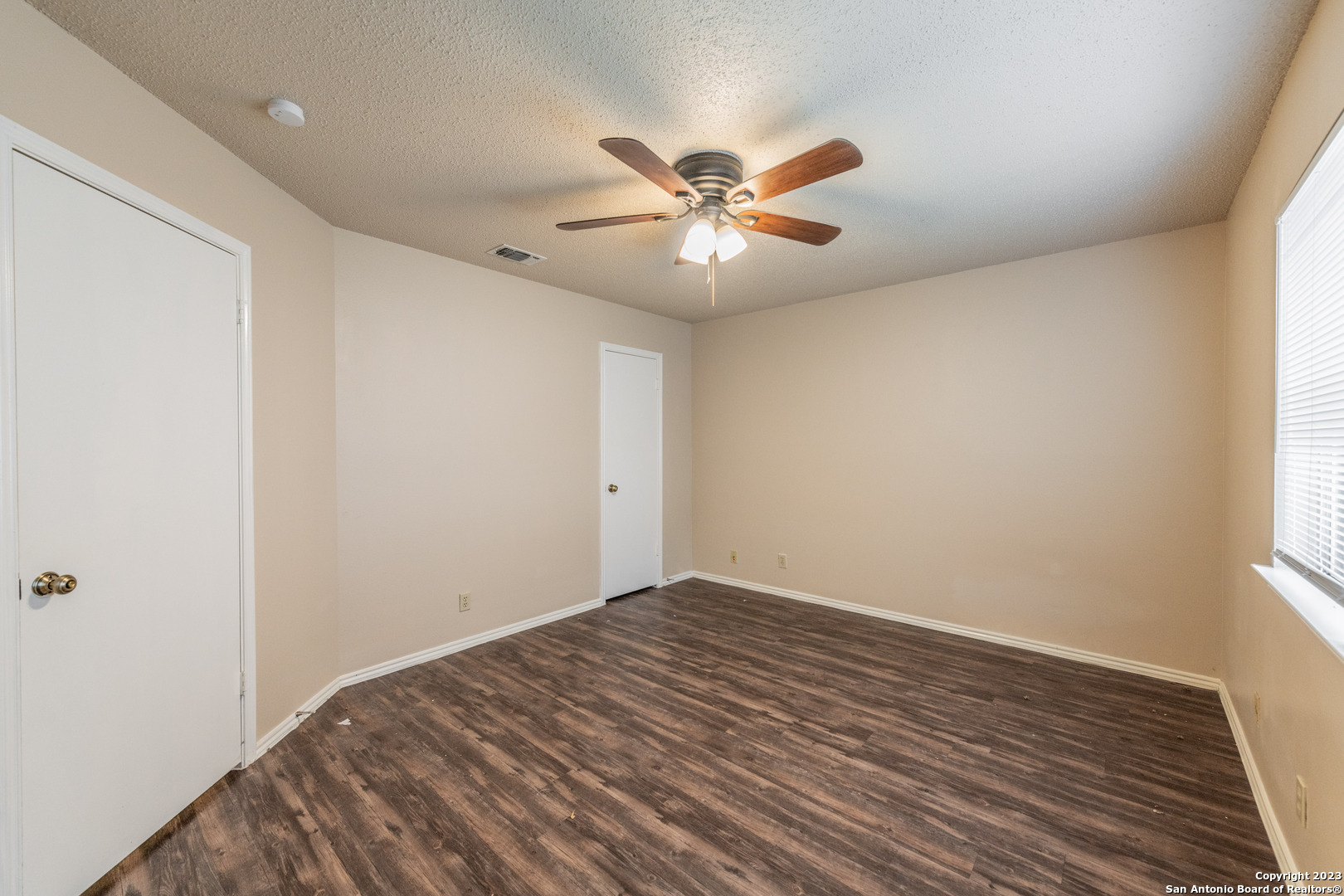 8927 Emerald Spring San Antonio, TX 78250 - Photo 12 of 15