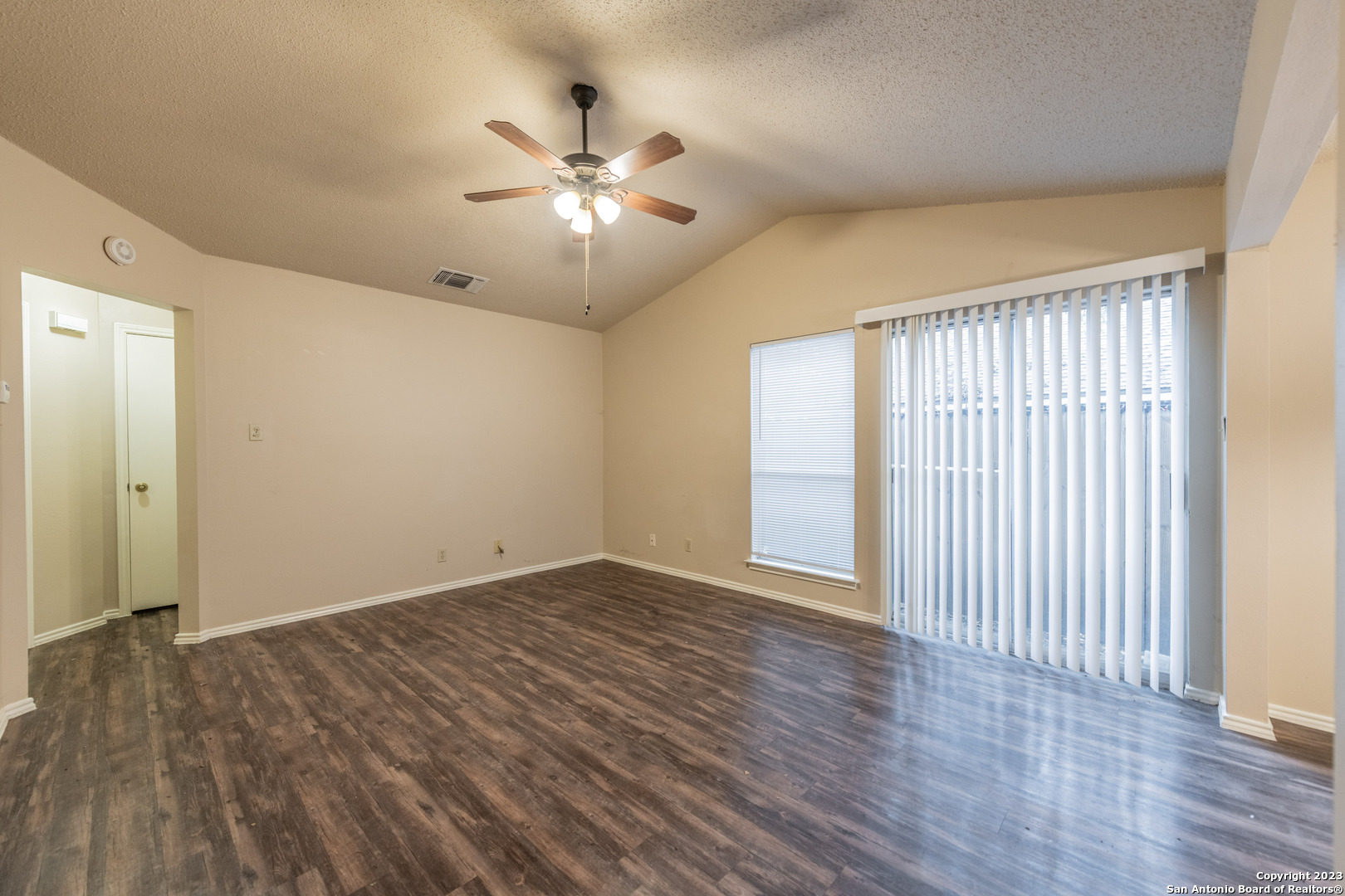 8927 Emerald Spring San Antonio, TX 78250 - Photo 5 of 15