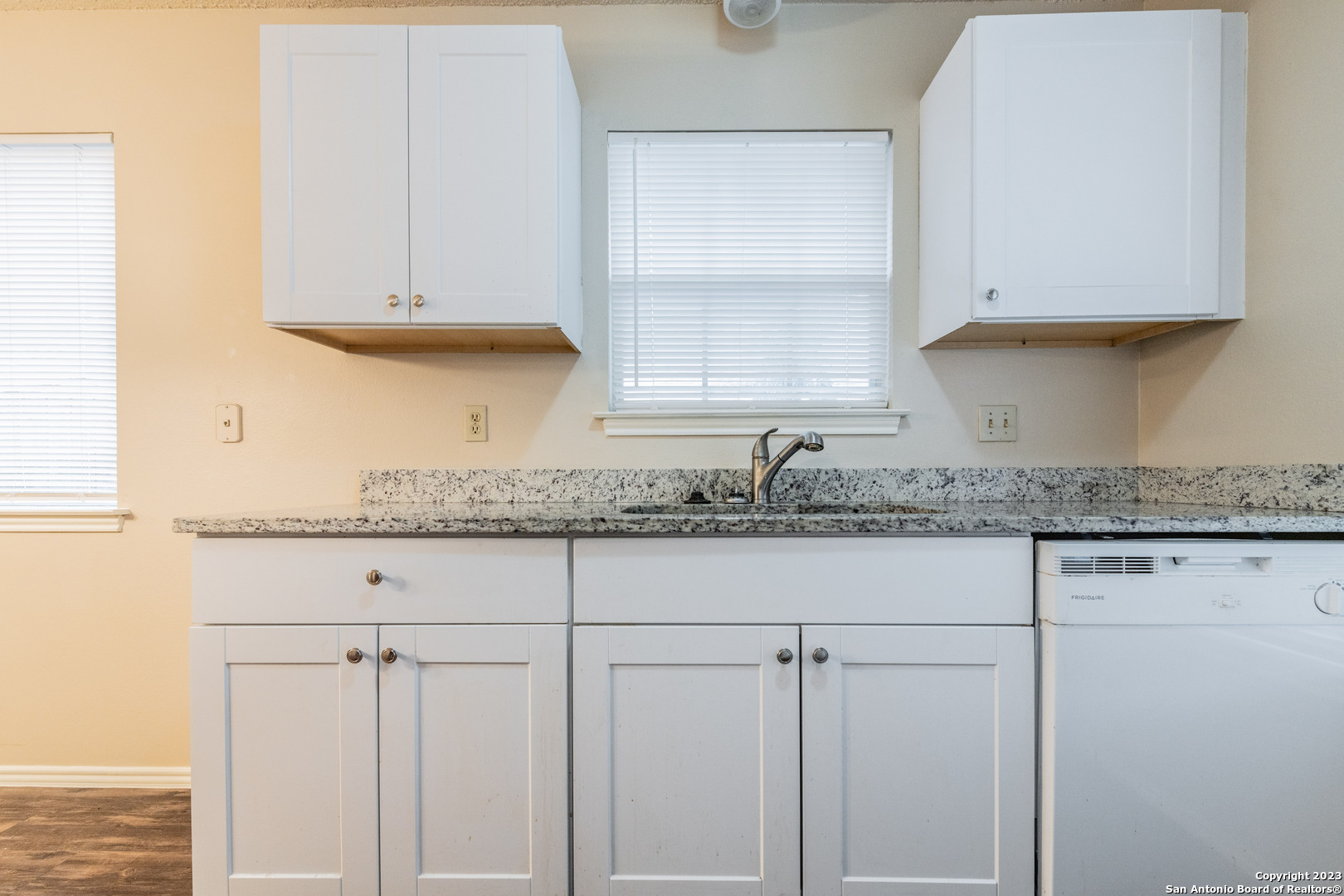 8927 Emerald Spring San Antonio, TX 78250 - Photo 8 of 15