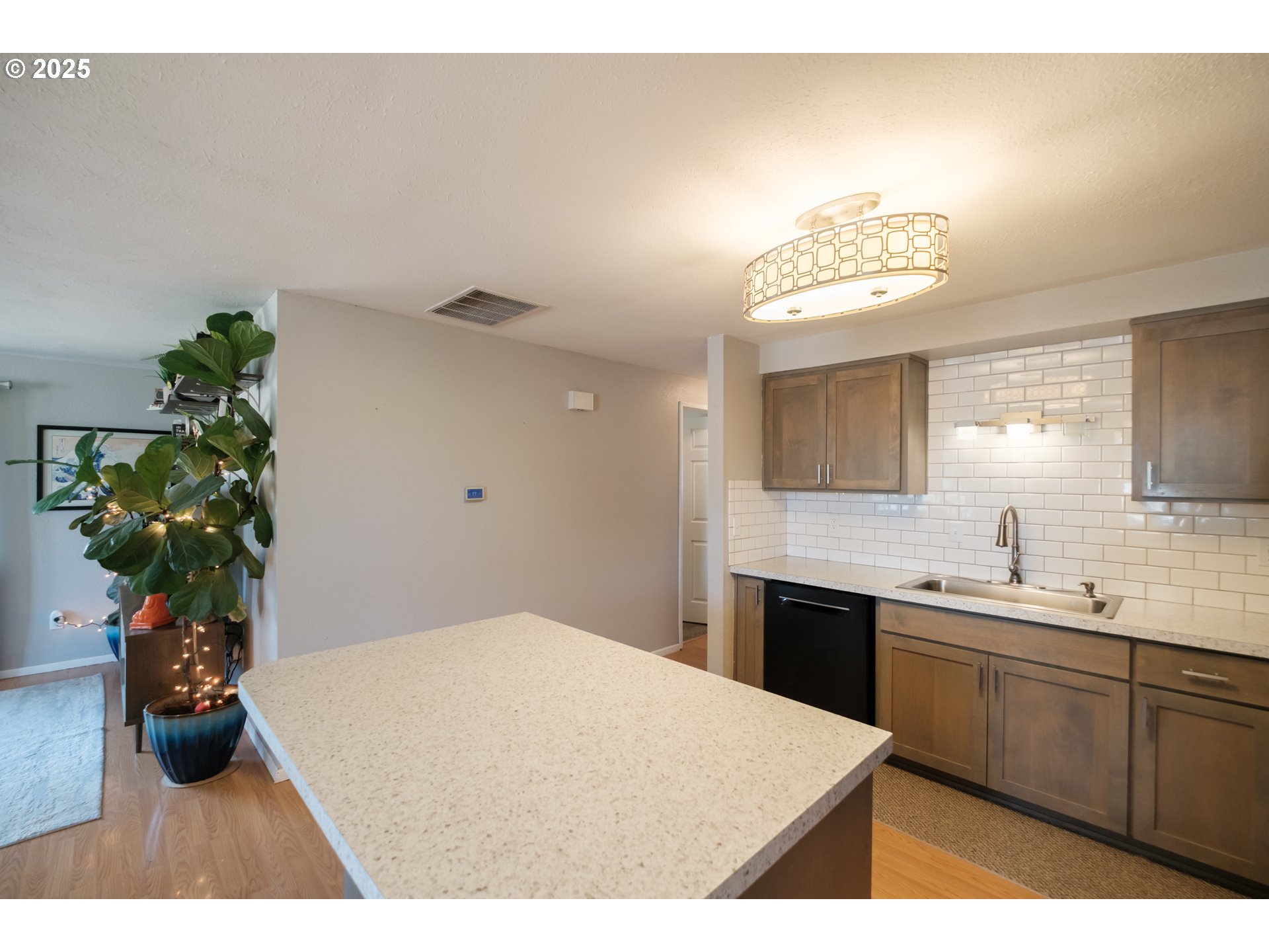 309 High Street Jefferson, OR 97352 - Photo 5 of 48