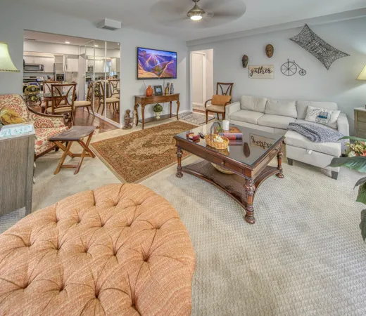 $5,500 | 216 Ocean Breeze, Unit MAIN, Lake Worth Beach, FL 33460