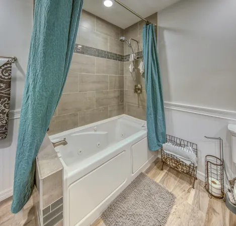 $5,500 | 216 Ocean Breeze, Unit MAIN, Lake Worth Beach, FL 33460