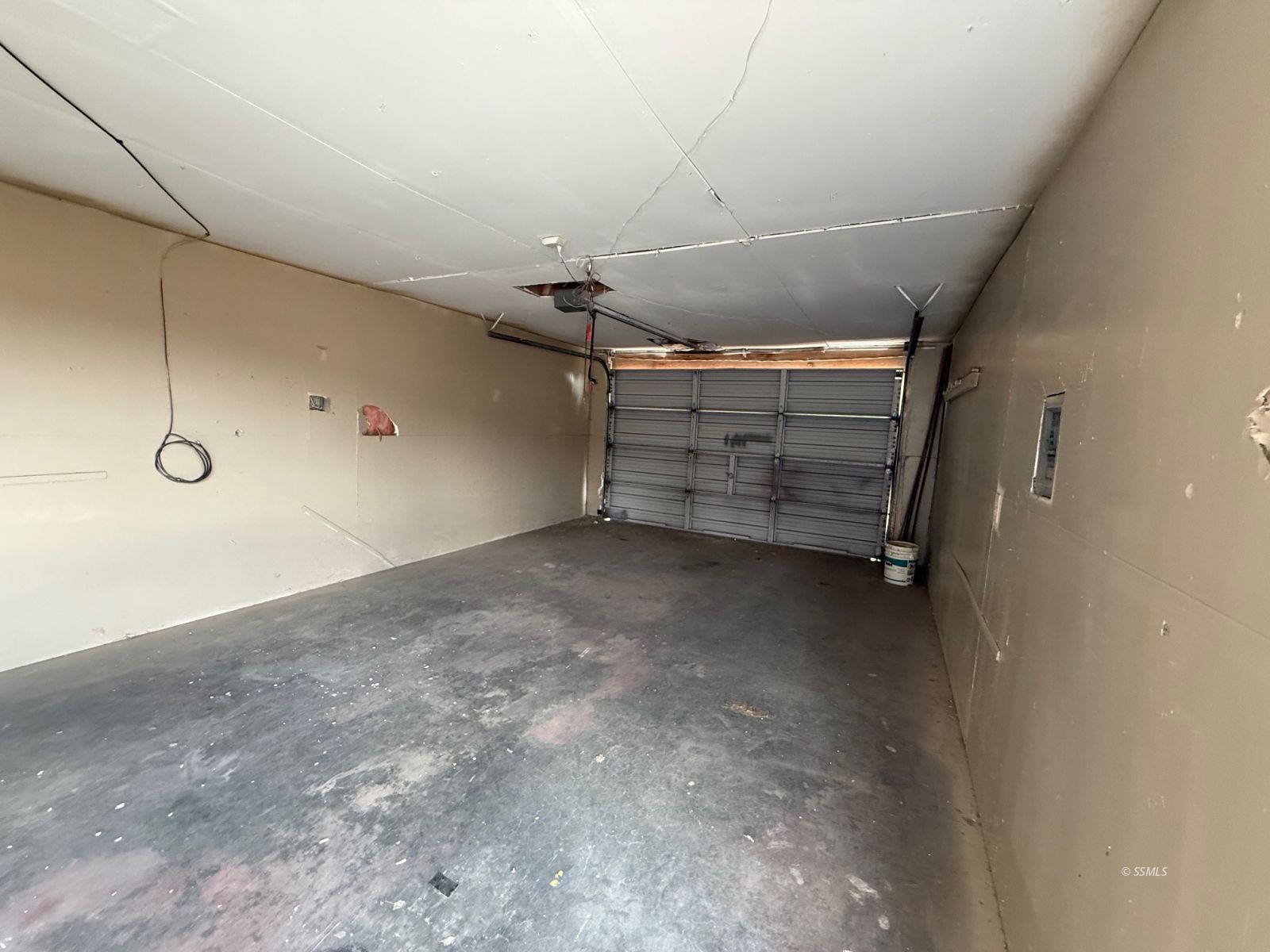 238 West Church Avenue Ridgecrest, CA 93555 - Photo 13 of 20 a view of room