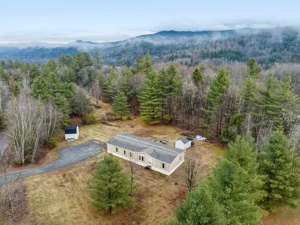 $399,000 | 96 Lower Pines Road, Warren, VT 05674