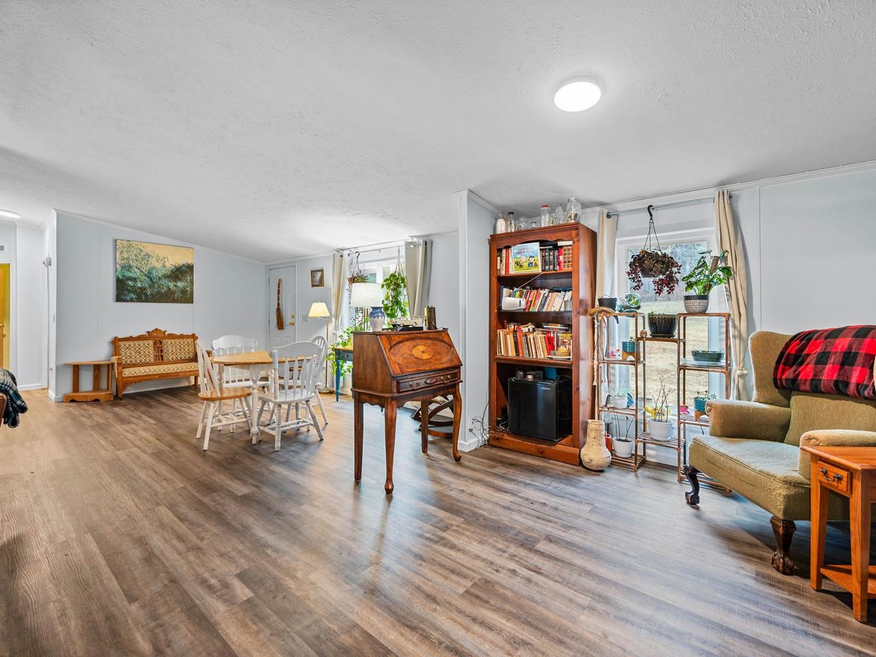 96 Lower Pines Road Warren, VT 05674 - Photo 16 of 40