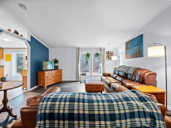 $399,000 | 96 Lower Pines Road, Warren, VT 05674