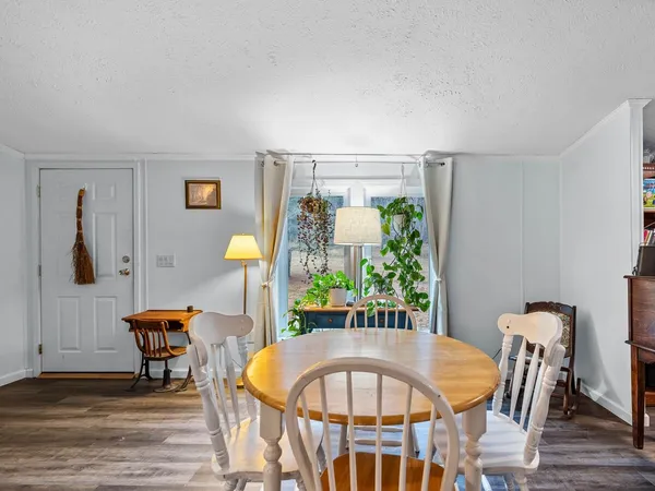 $399,000 | 96 Lower Pines Road, Warren, VT 05674