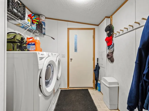 $399,000 | 96 Lower Pines Road, Warren, VT 05674