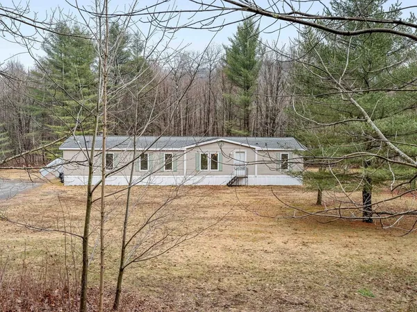 $399,000 | 96 Lower Pines Road, Warren, VT 05674
