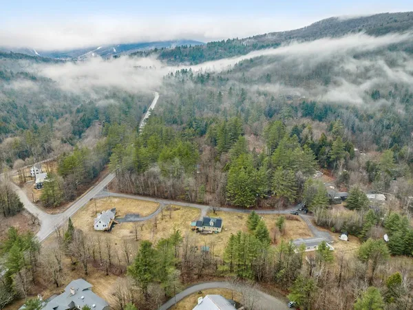 $399,000 | 96 Lower Pines Road, Warren, VT 05674