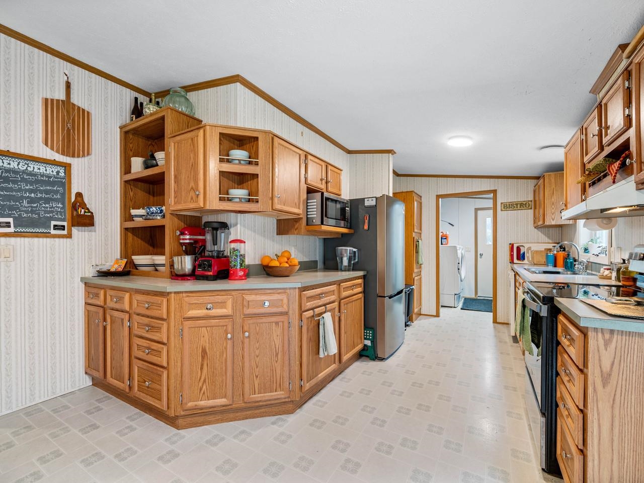 96 Lower Pines Road Warren, VT 05674 - Photo 9 of 40