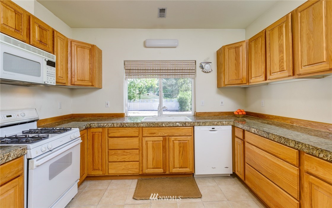 1203 Roland Street Bellingham, WA 98229 - Photo 8 of 25 Gallery Image 8