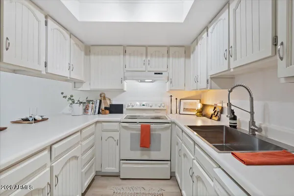 $3,250 | 8432 East Malcomb Drive, Scottsdale, AZ 85250