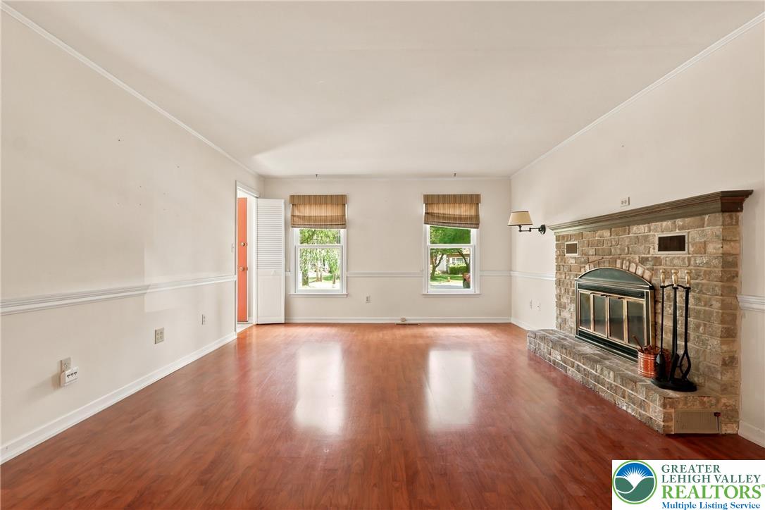 613 East Macada Road Bethlehem, PA 18017 - Photo 7 of 52