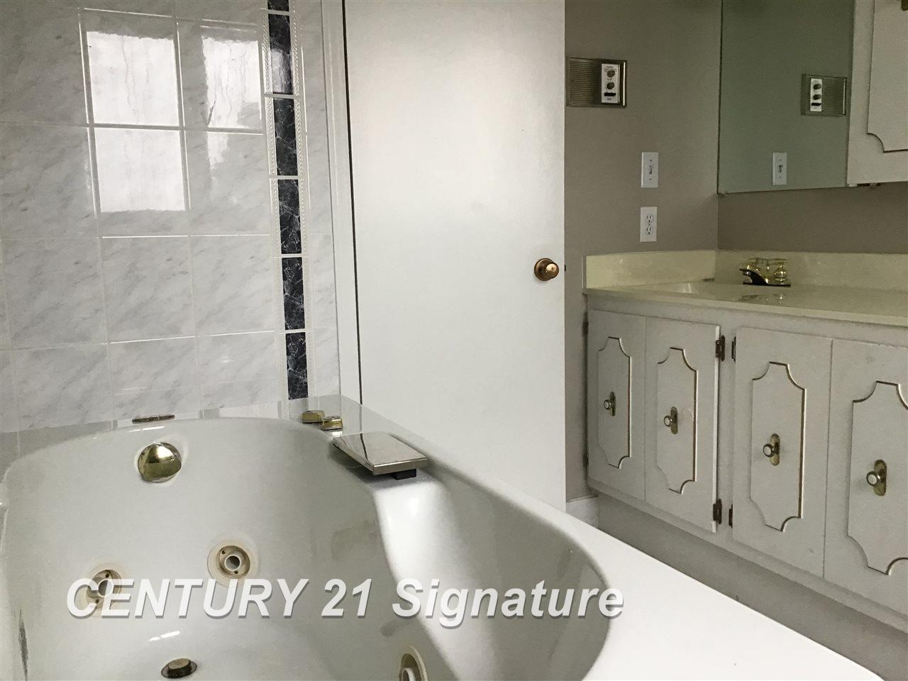12370 West Pierson Road Flushing, MI 48433 - Photo 16 of 18