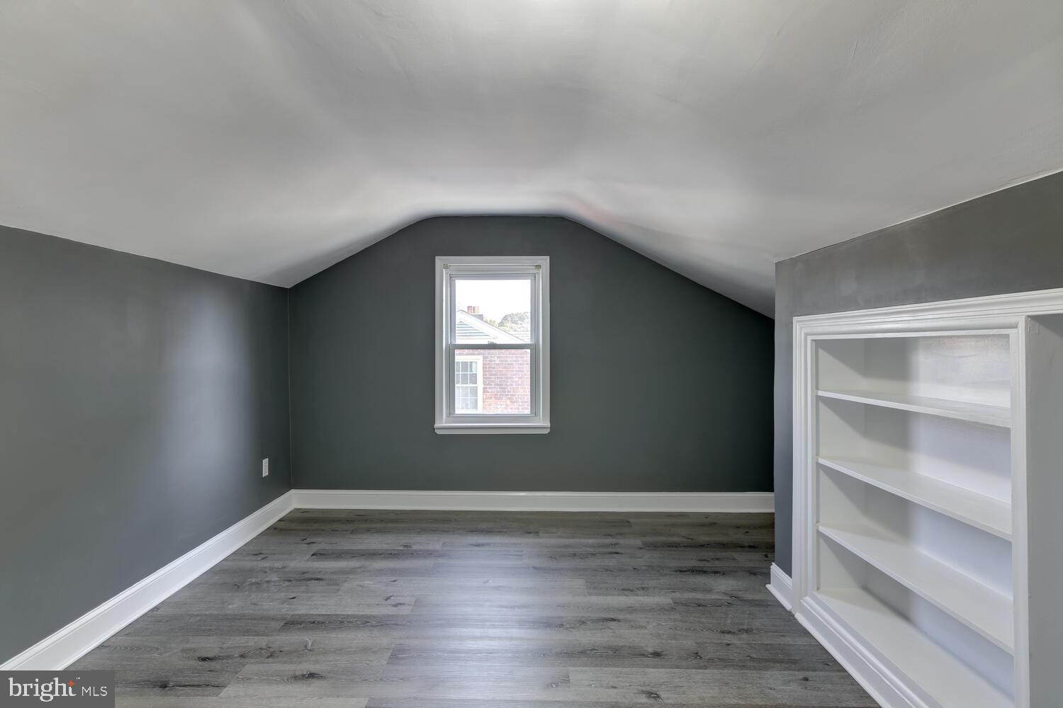 956 Kingsman Road Upper Chichester, PA 19061 - Photo 18 of 31 Gallery Image 18
