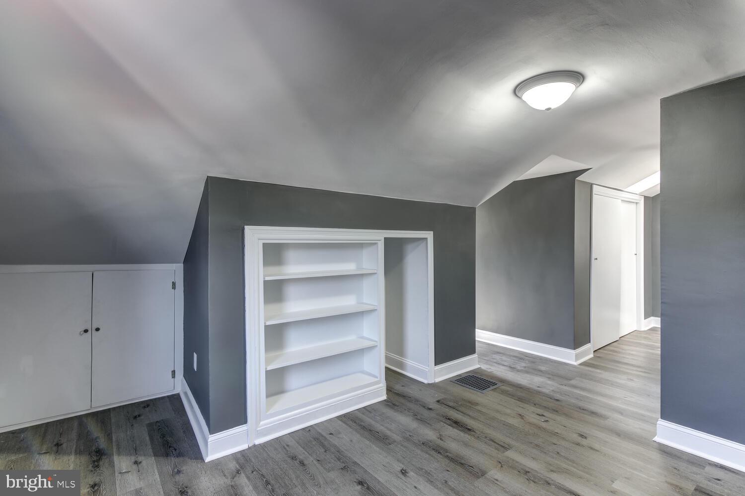 956 Kingsman Road Upper Chichester, PA 19061 - Photo 19 of 31 Gallery Image 19