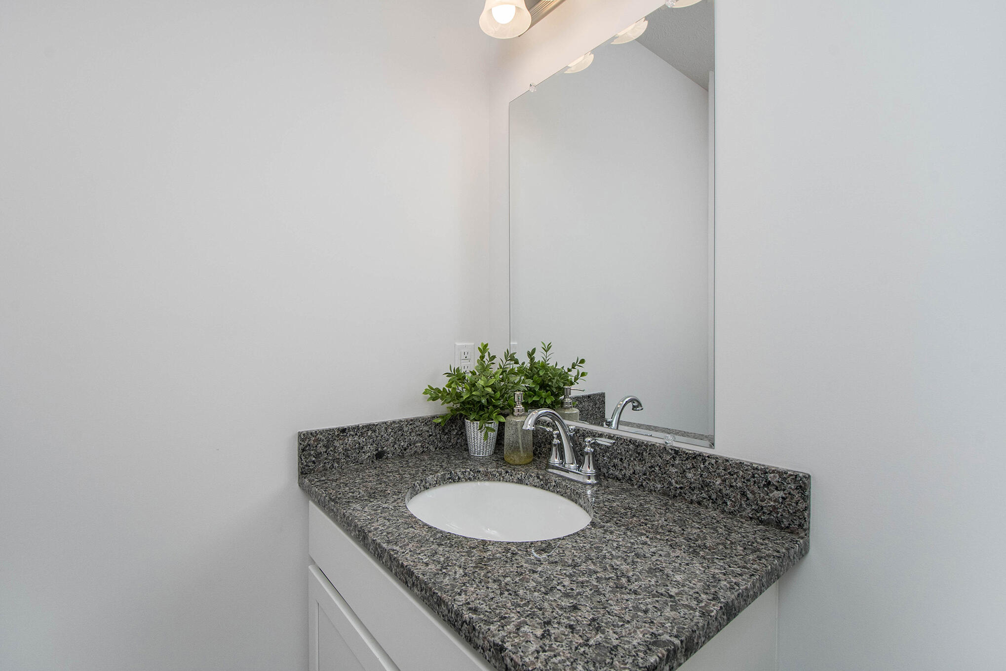 4271 Highpoint Drive, Unit 113 Wayland, MI 49348 - Photo 11 of 25 dsc_8568