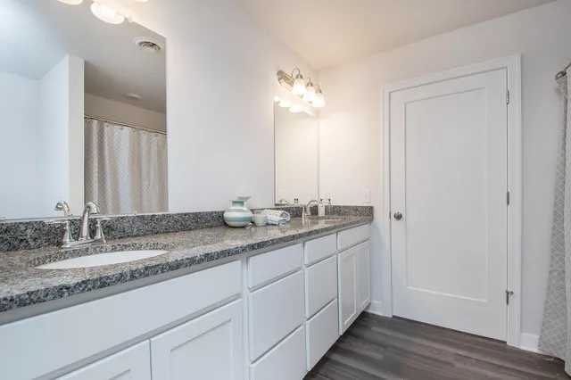 $309,900 | 4271 Highpoint Drive, Unit 113, Wayland, MI 49348