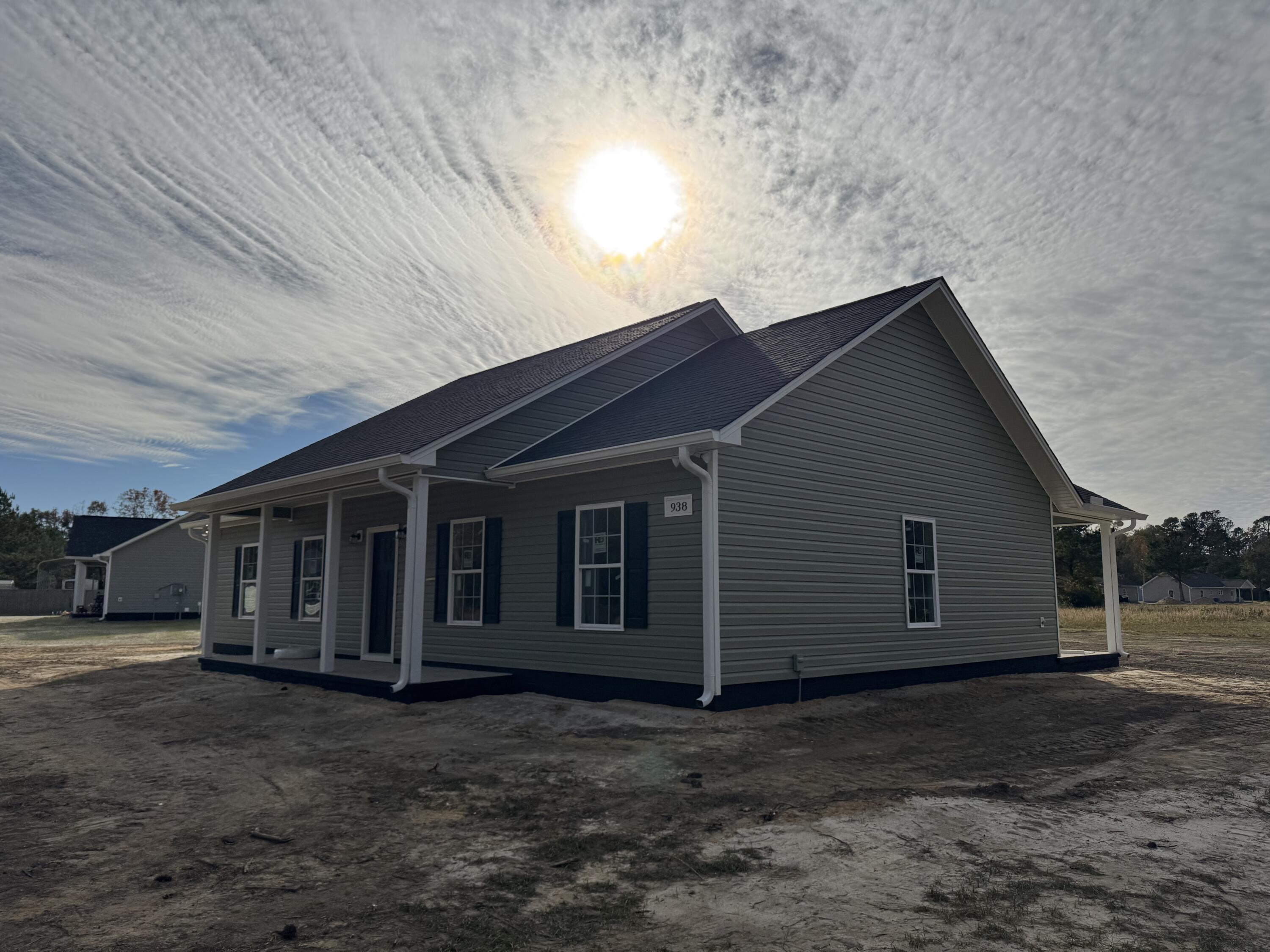 938 Weeks Lane Round O, SC 29474 - Photo 4 of 21 Front