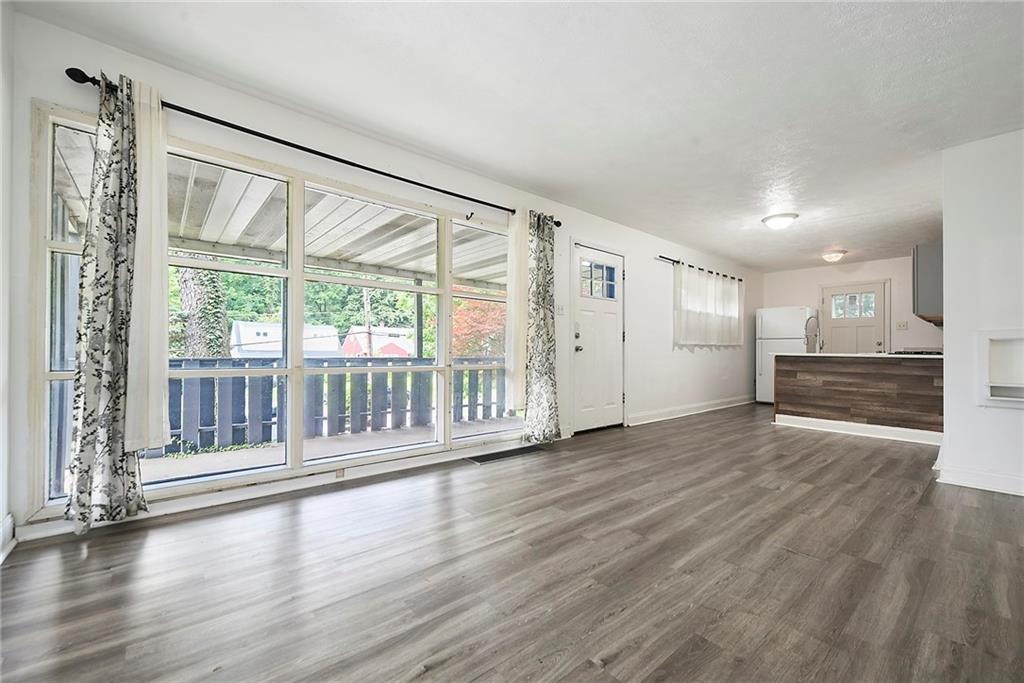 753 Jefferson Road Pittsburgh, PA 15235 - Photo 5 of 27 Gallery Image 5