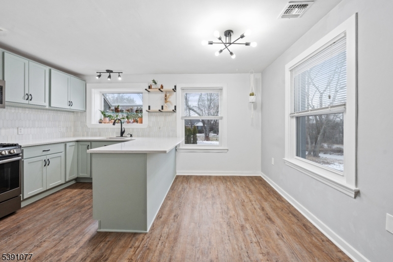 443 Bunker Hill Road Princeton, NJ 08540 - Photo 4 of 36