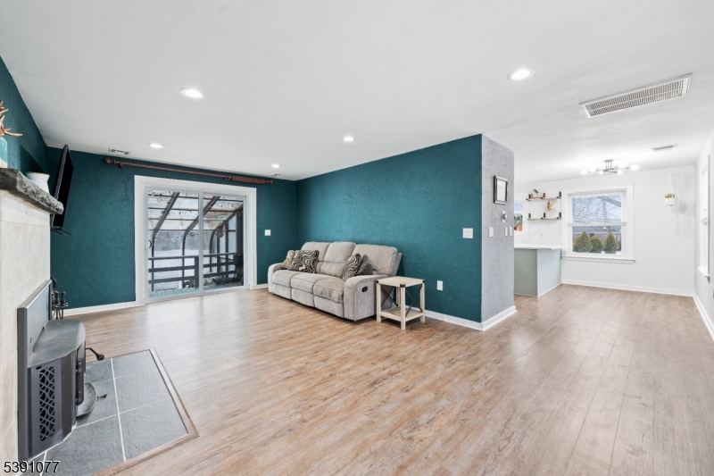 443 Bunker Hill Road Princeton, NJ 08540 - Photo 8 of 36