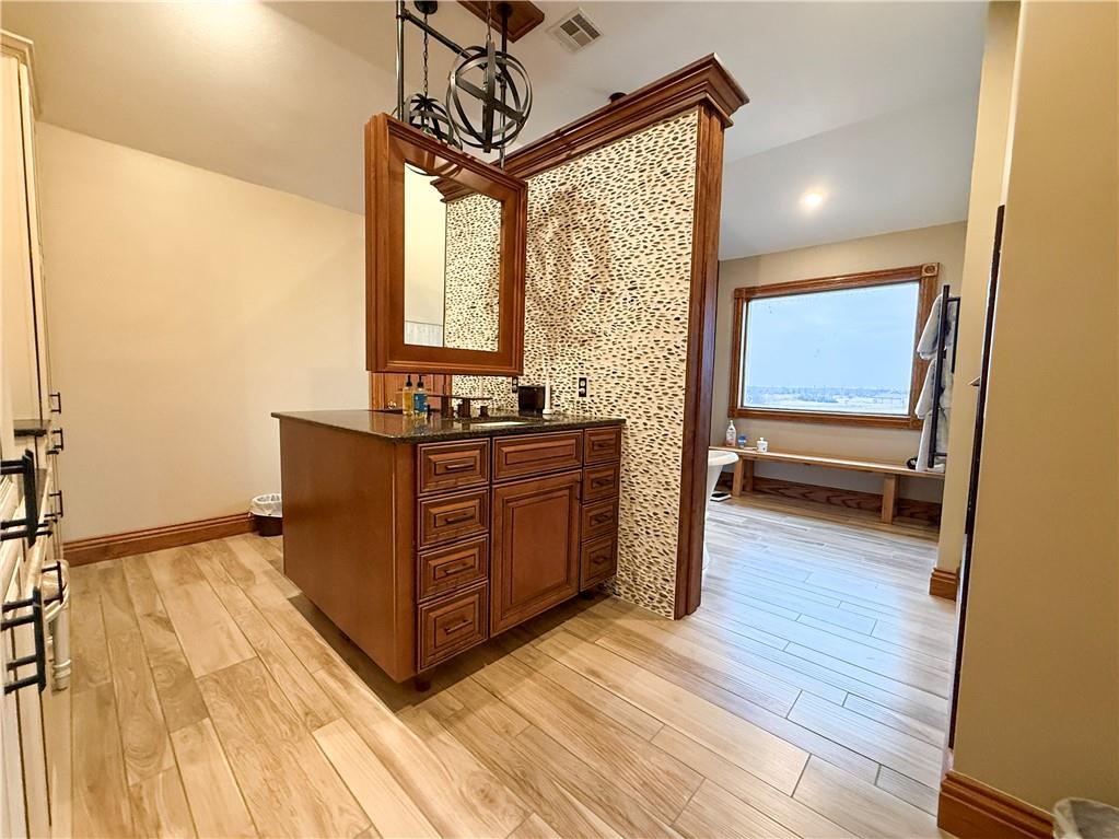 4631 South Country Club Road Chanute, KS 66720 - Photo 25 of 49