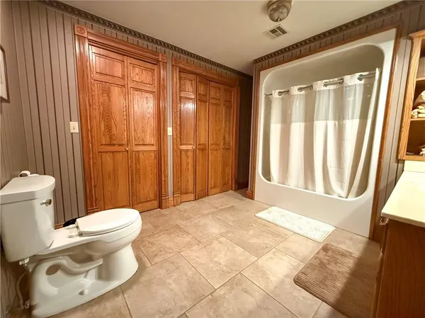 $899,000 | 4631 South Country Club Road, Chanute, KS 66720