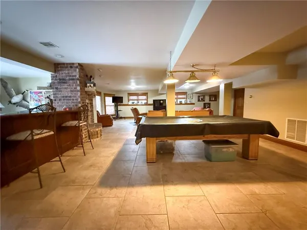 $899,000 | 4631 South Country Club Road, Chanute, KS 66720