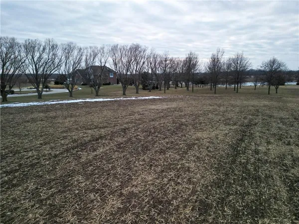 $899,000 | 4631 South Country Club Road, Chanute, KS 66720