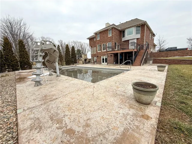 $899,000 | 4631 South Country Club Road, Chanute, KS 66720