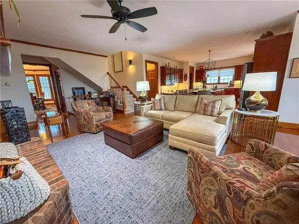 $899,000 | 4631 South Country Club Road, Chanute, KS 66720