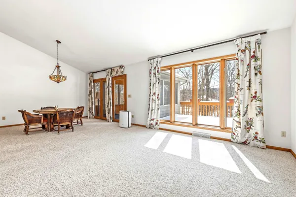 $525,000 | 18 Colony Lane, Galena, IL 61036