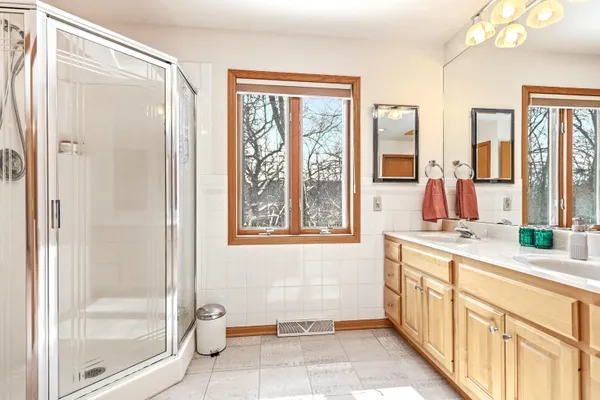 $525,000 | 18 Colony Lane, Galena, IL 61036