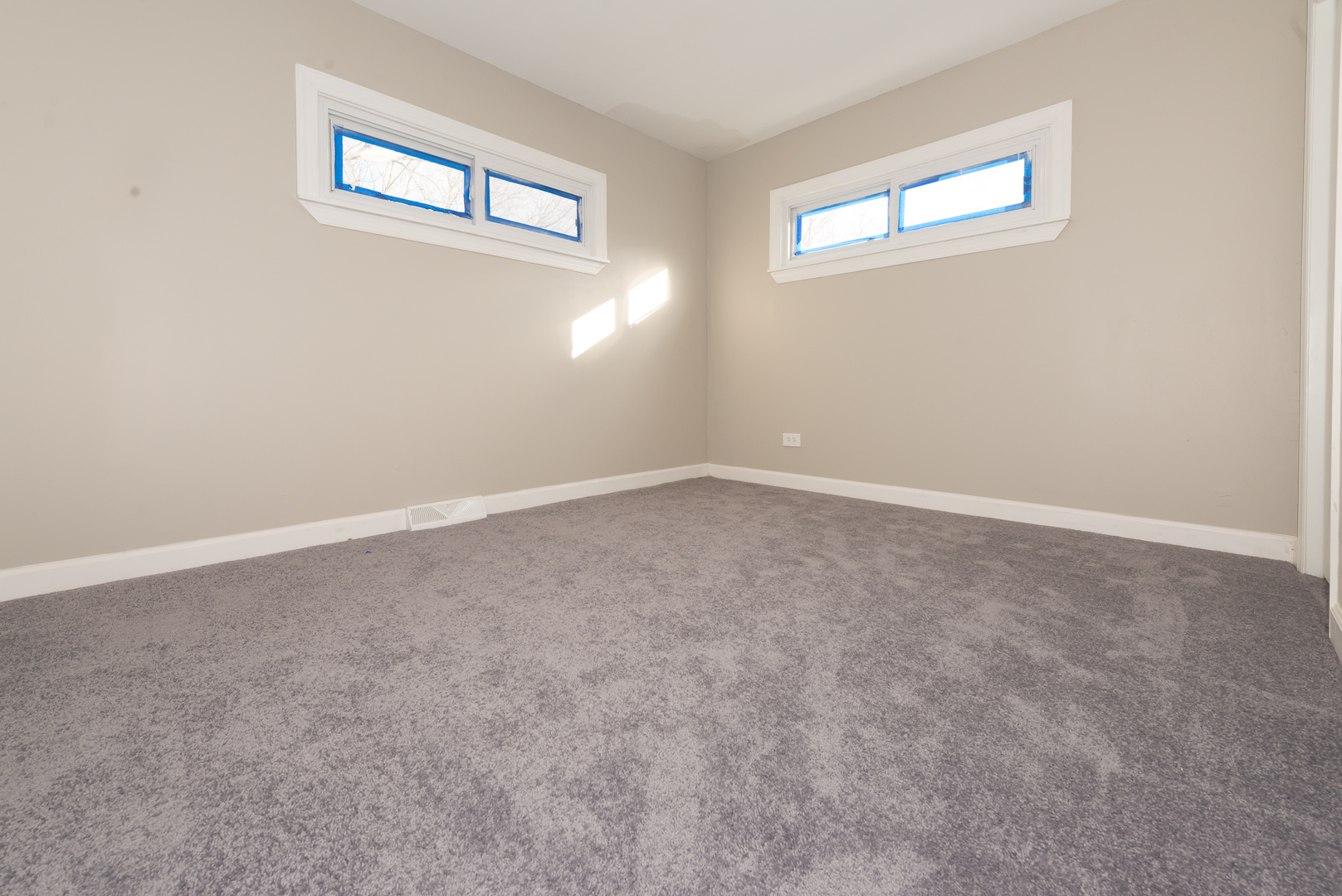 2817 Shoshone Road Waukegan, IL 60087 - Photo 3 of 10 Gallery Image 3