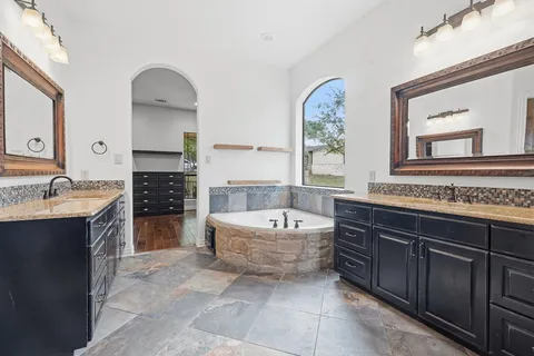 $3,695,000 | 9805 Grand Summit Boulevard, Dripping Springs, TX 78620