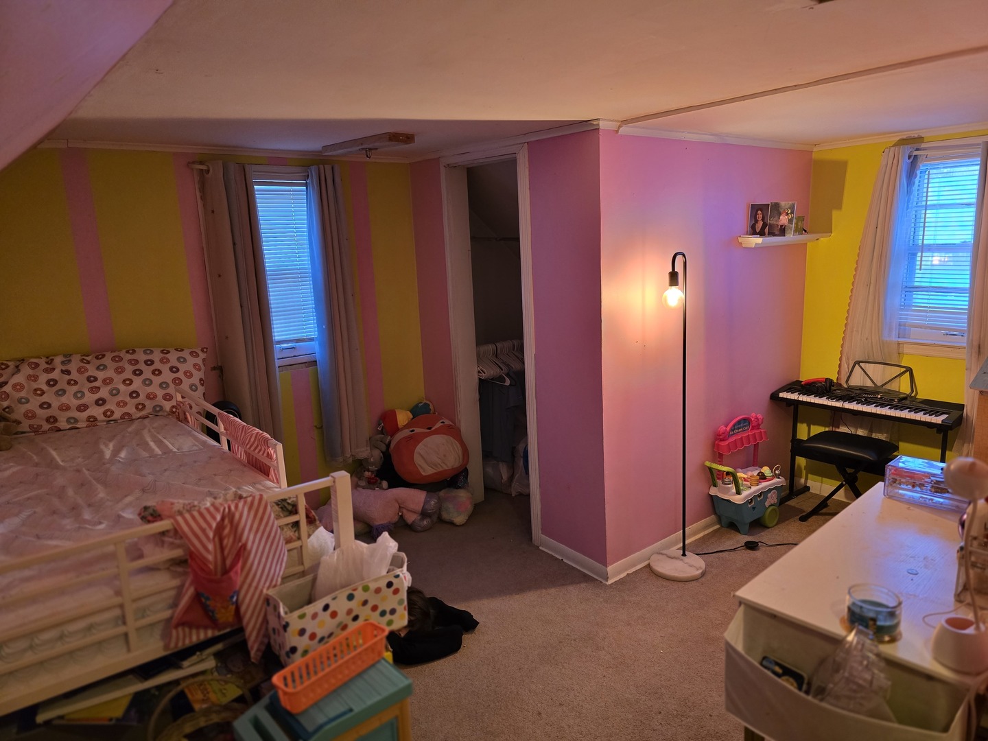 14348 Kolmar Avenue Midlothian, IL 60445 - Photo 8 of 13 a bedroom with a bed and a dresser