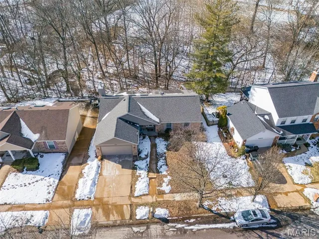 $350,000 | 6835 Bear Creek Drive, St. Louis, MO 63129