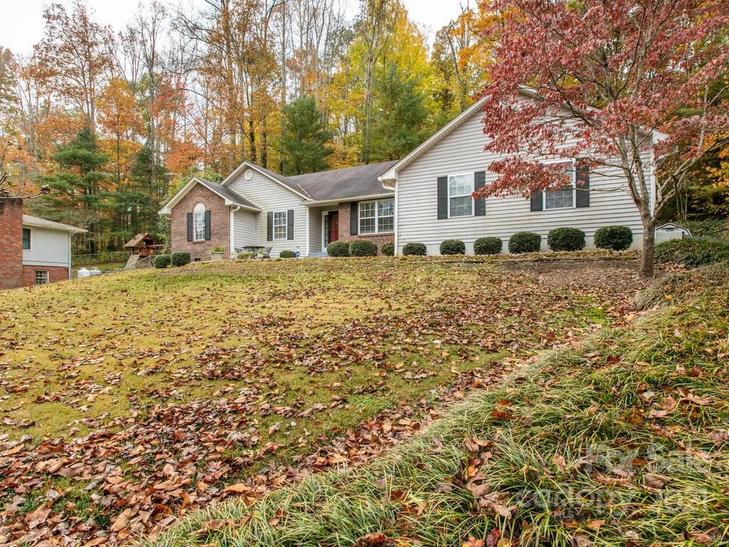 82 Lovers Loop Road, Unit 2 Asheville, NC 28803 - Photo 2 of 33 Gallery Image 2