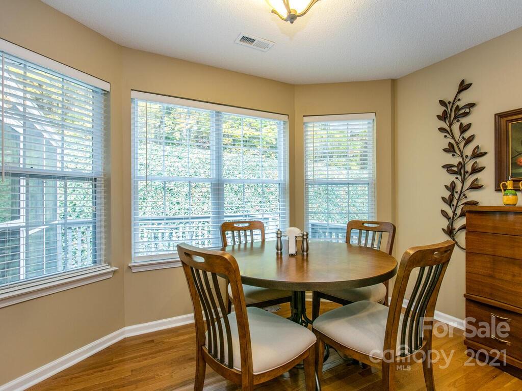 82 Lovers Loop Road, Unit 2 Asheville, NC 28803 - Photo 14 of 33 Gallery Image 14