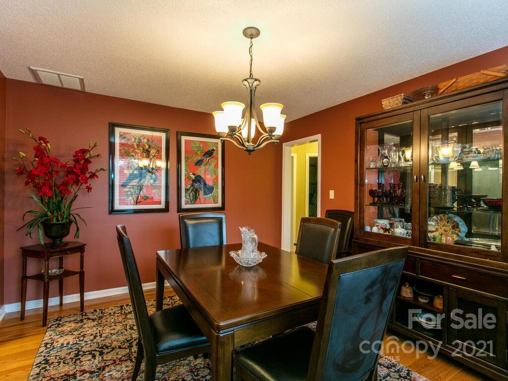 82 Lovers Loop Road, Unit 2 Asheville, NC 28803 - Photo 17 of 33 Gallery Image 17