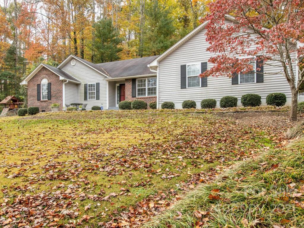82 Lovers Loop Road, Unit 2 Asheville, NC 28803 - Photo 3 of 33 Gallery Image 3