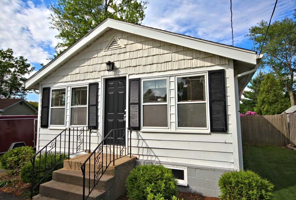 15 Ell Road Holbrook, MA 02343 - Photo 11 of 14