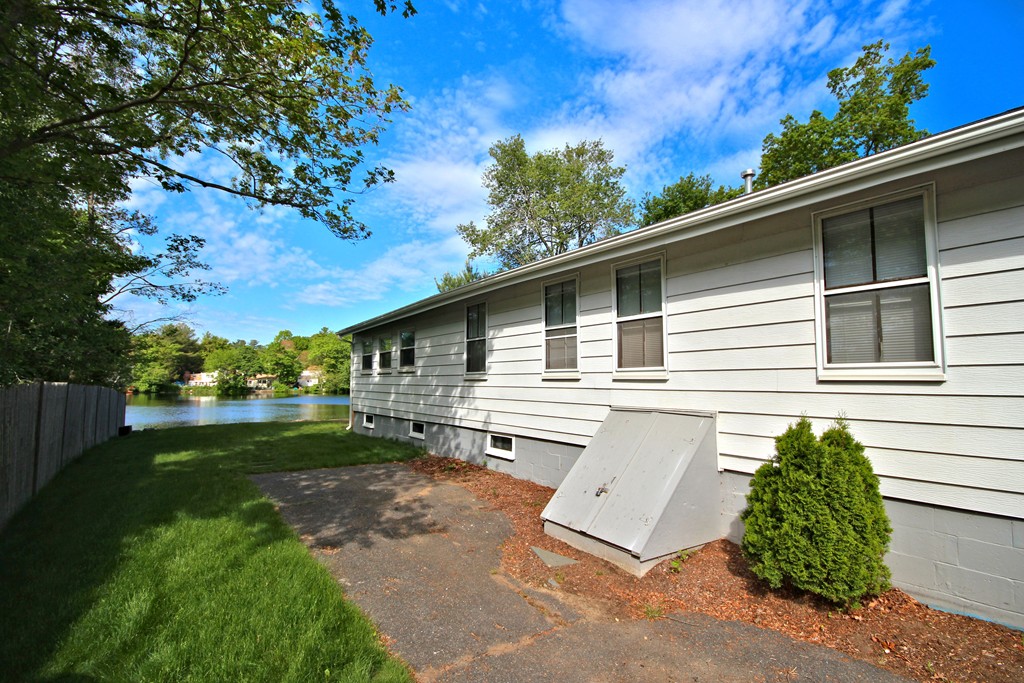 15 Ell Road Holbrook, MA 02343 - Photo 13 of 14