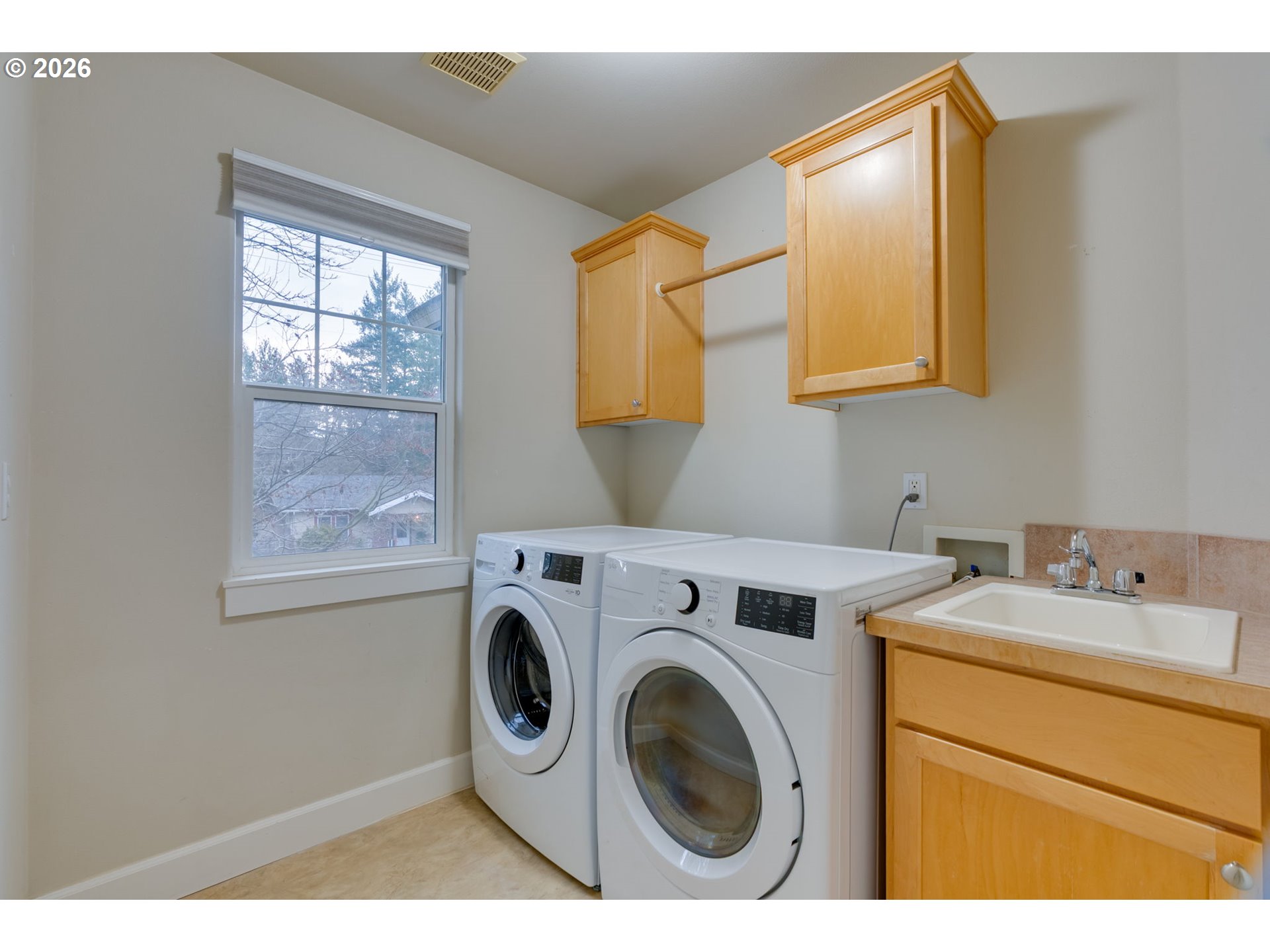 2257 Southeast 76th Avenue Portland, OR 97215 - Photo 26 of 32