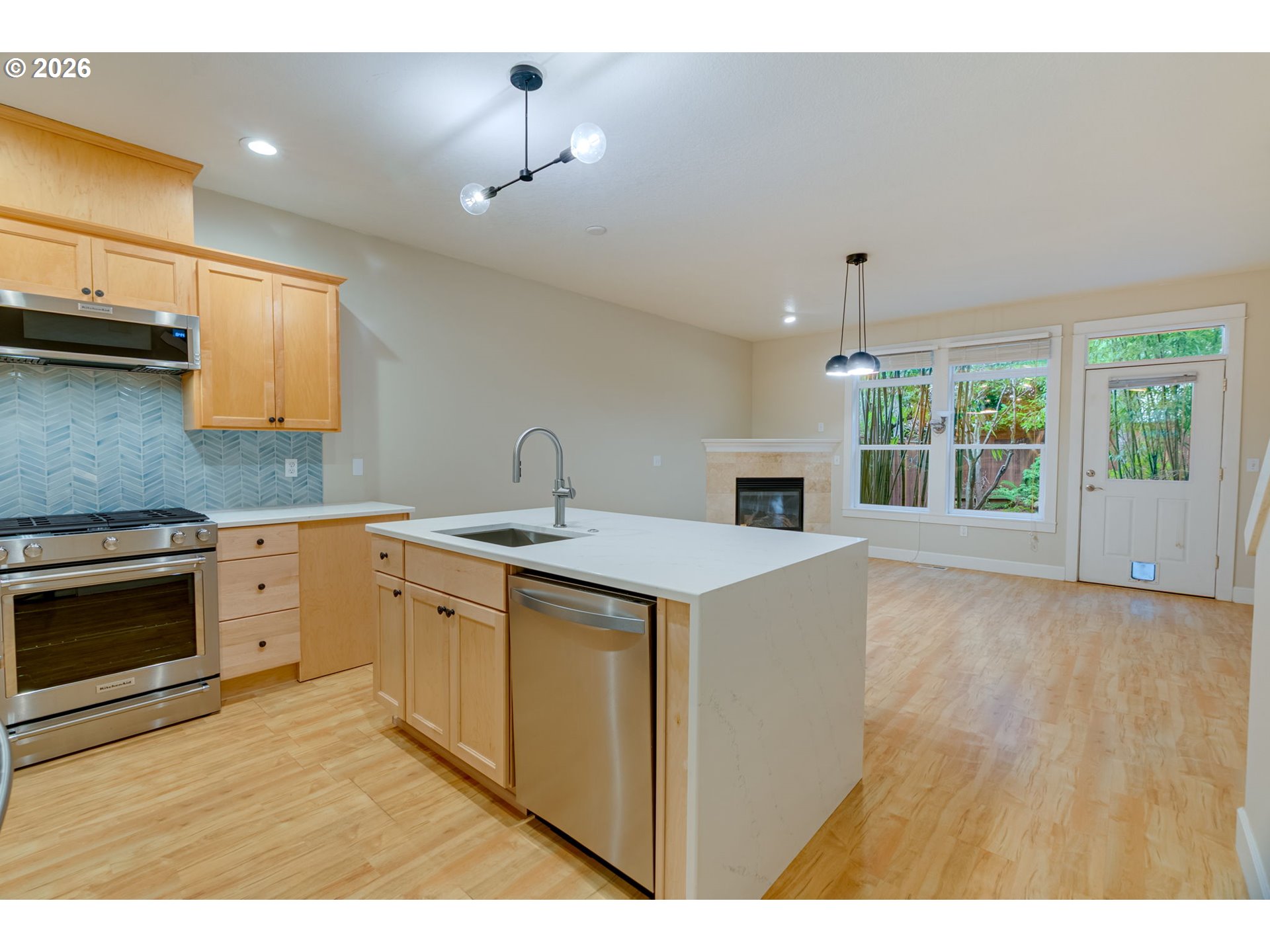 2257 Southeast 76th Avenue Portland, OR 97215 - Photo 7 of 32