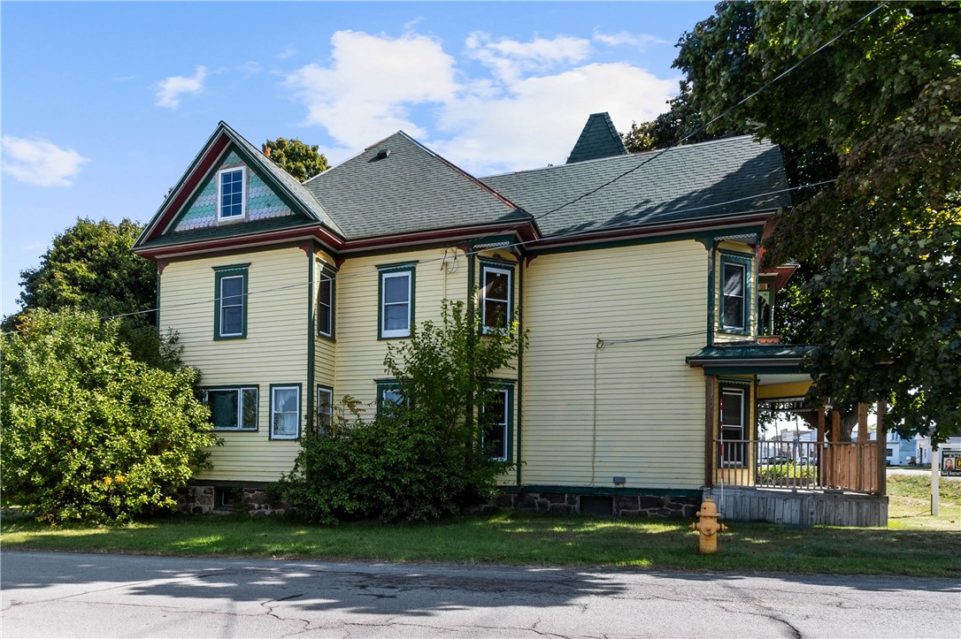 4035 Ridge Road Williamson, NY 14589 - Photo 4 of 48