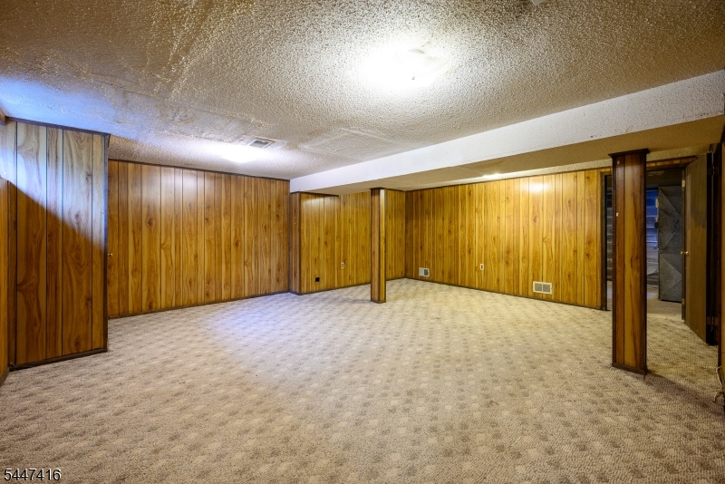 906 Robin Road Hillsborough, NJ 08844 - Photo 10 of 17 Gallery Image 10