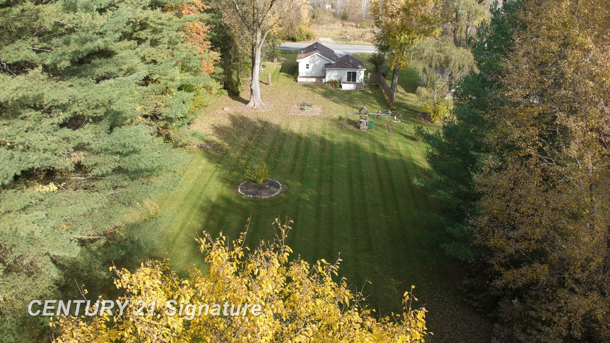 7035 Coldwater Road Flushing, MI 48433 - Photo 26 of 35 50159357-8954ab2e-b538-4d6e-bf1a-b92e7719af5f.JPG